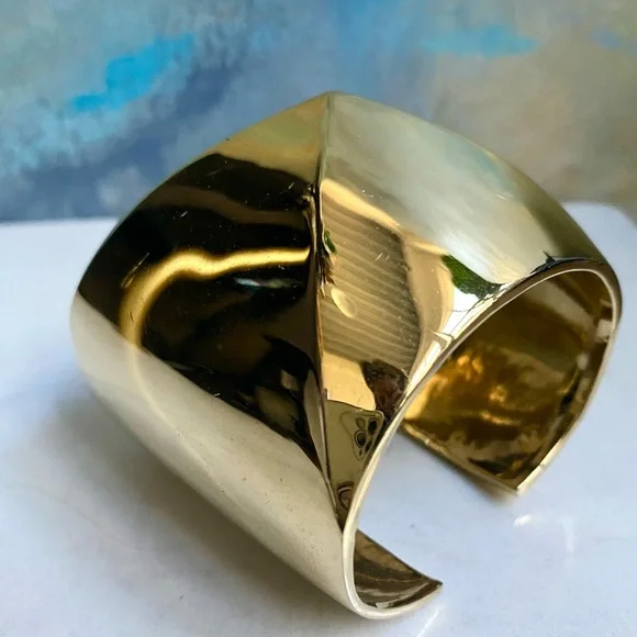 Vintage ST. JOHN Pyramid 24K Gold Plated Cuff Bracelet - Picture 2 of 6
